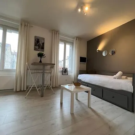 Le Saint Front Hyper Centre Apartment *